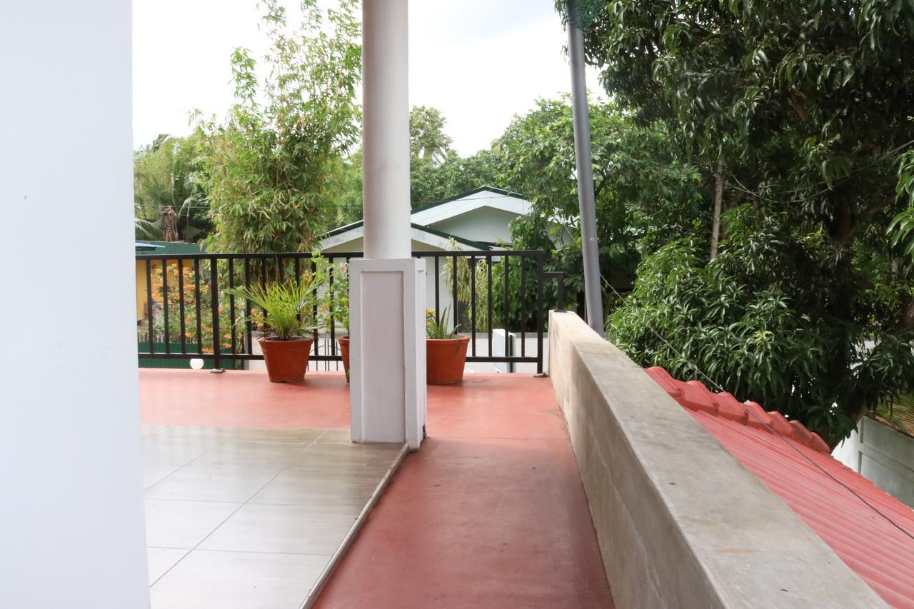 Sanasuma Rest Hotel Anuradhapura Exterior foto